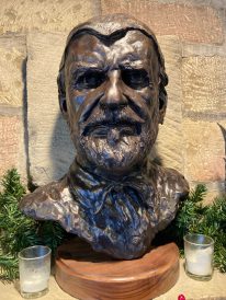 article image - MOON LORN 1